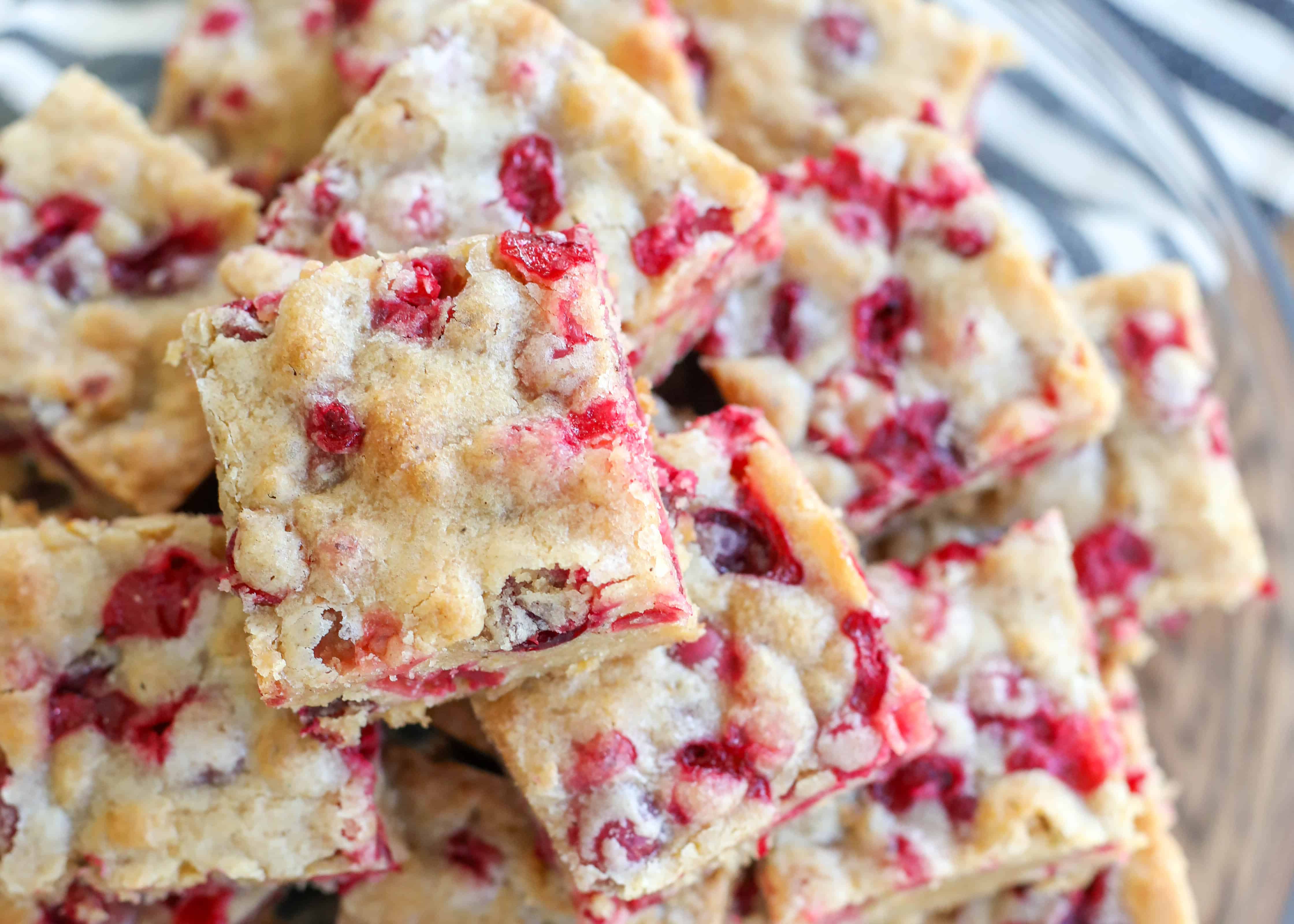 Cardamom & Nutmeg: Secrets to Your Best Winter Cranberry Cake